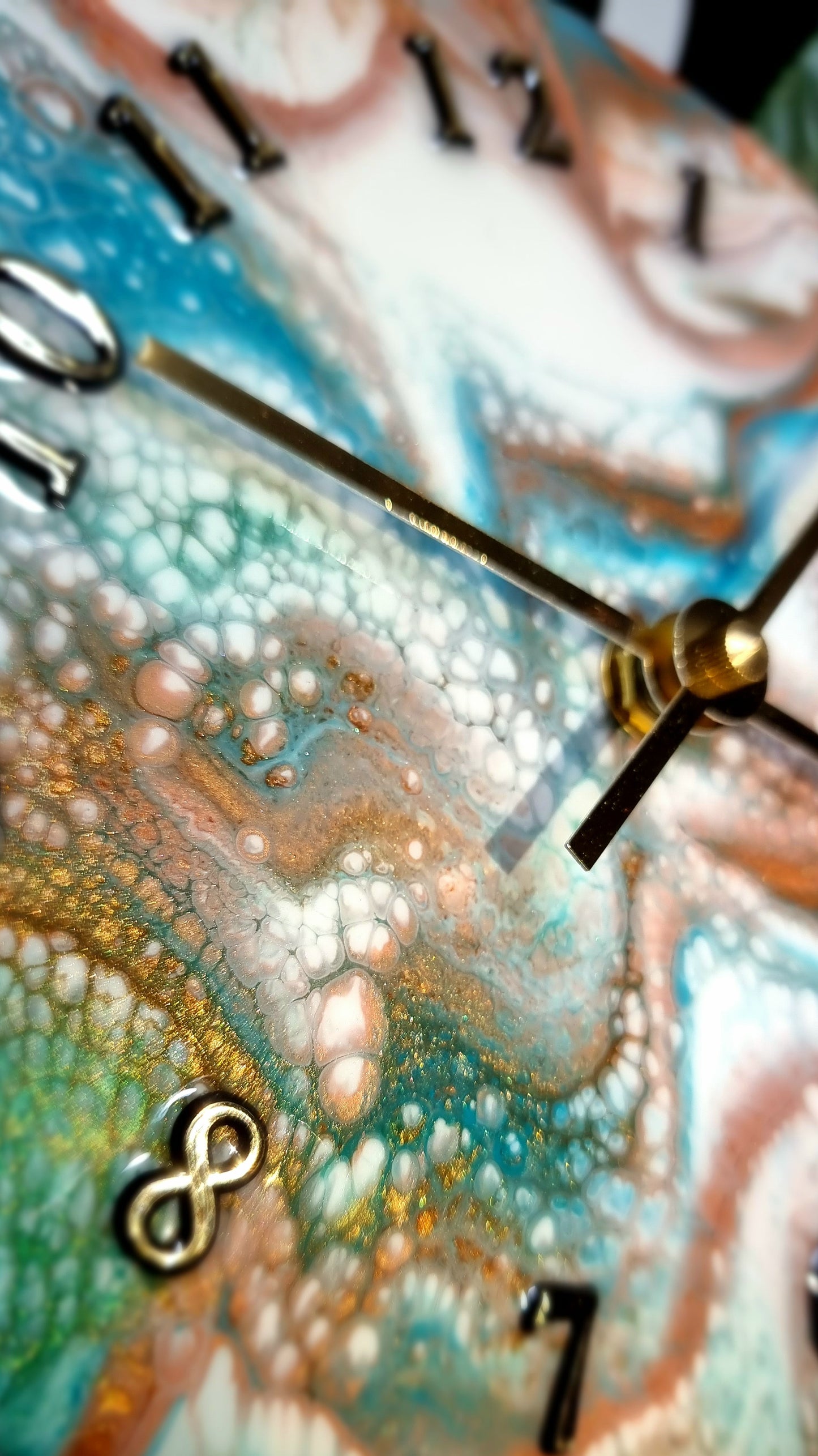 Epoxy Resin Wall Clock Small (ab1518)