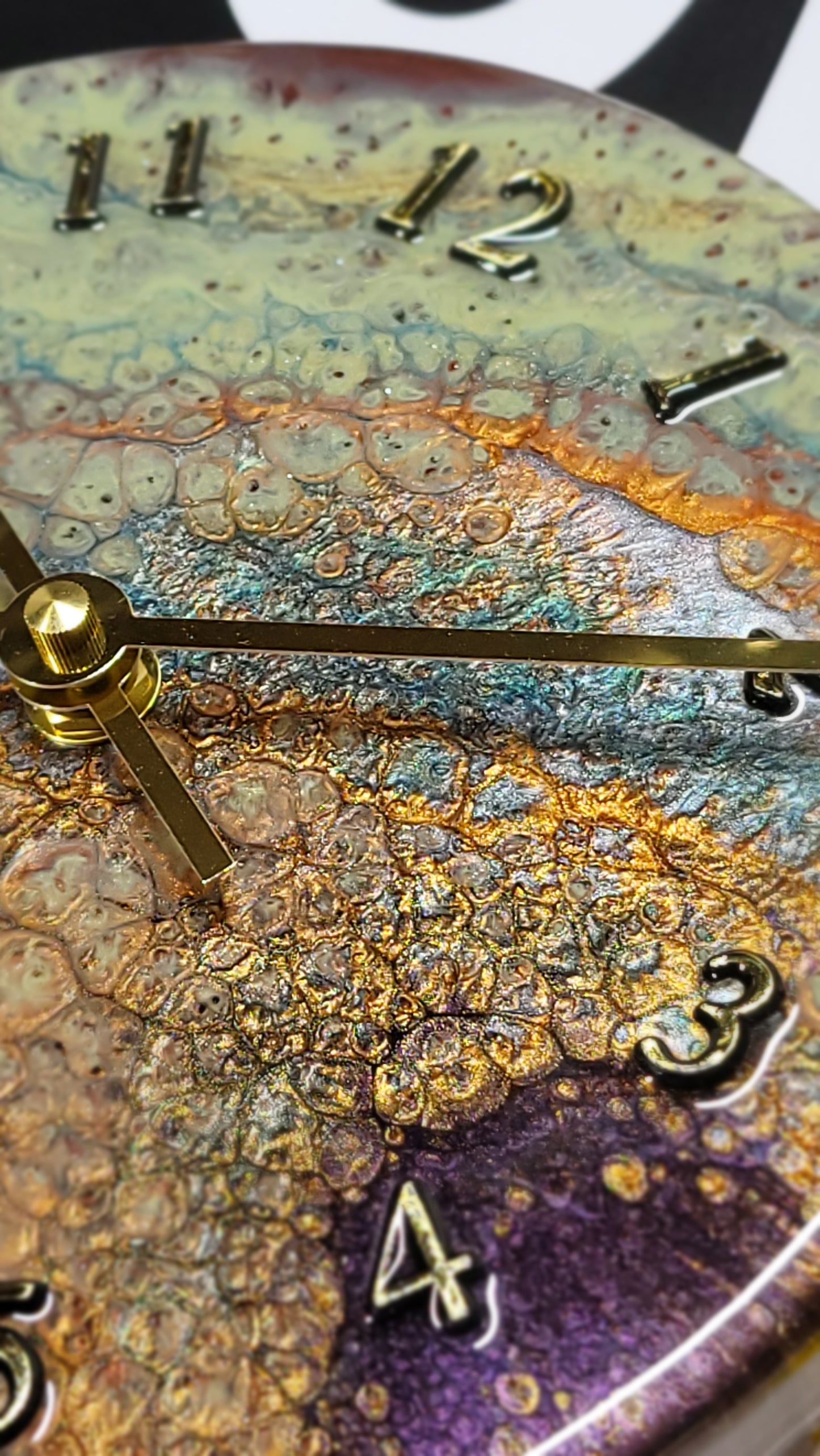 Epoxy Resin Wall Clock Small (ab1758)