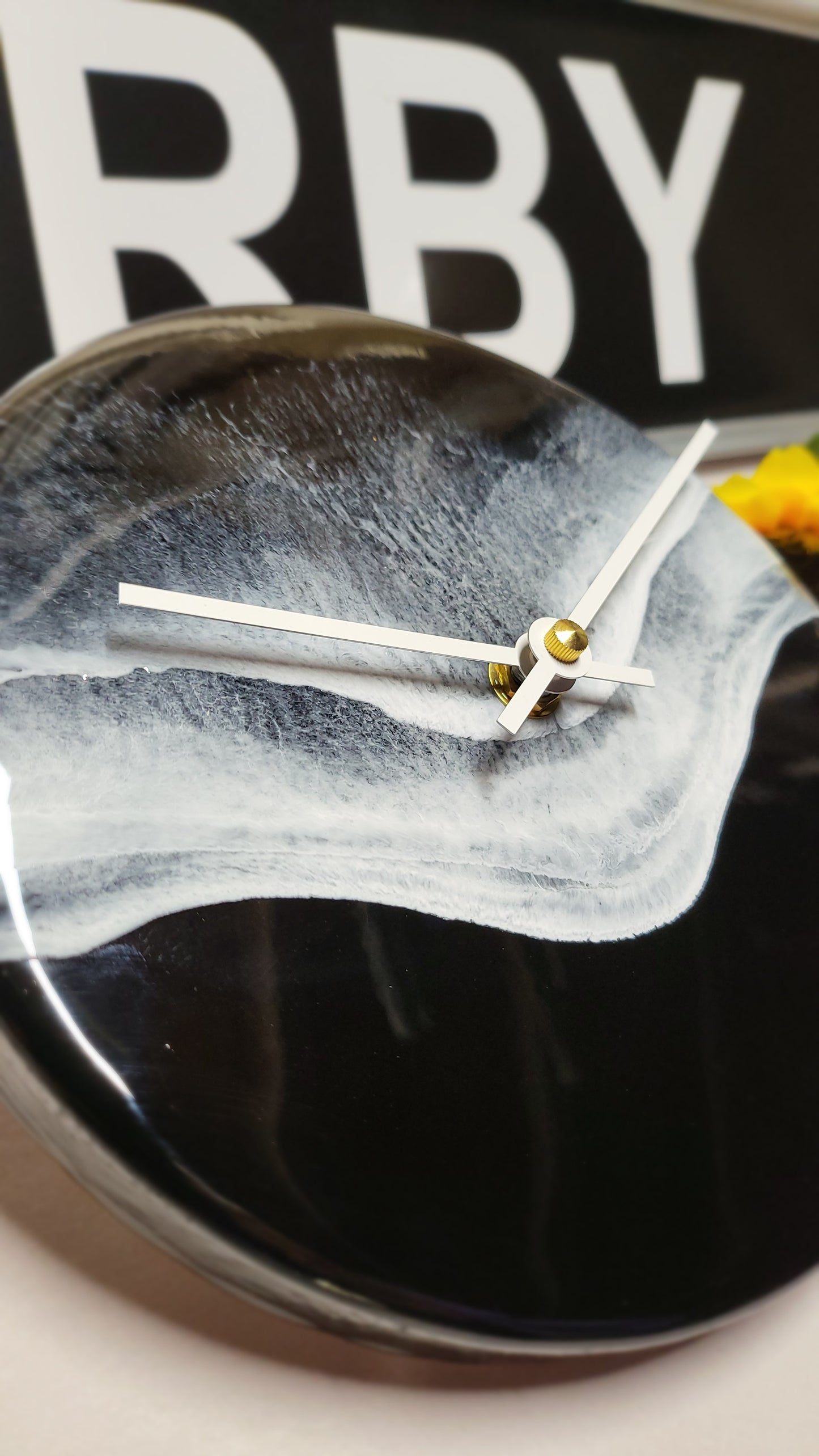 Epoxy Resin Wall Clock Small (ab1756)