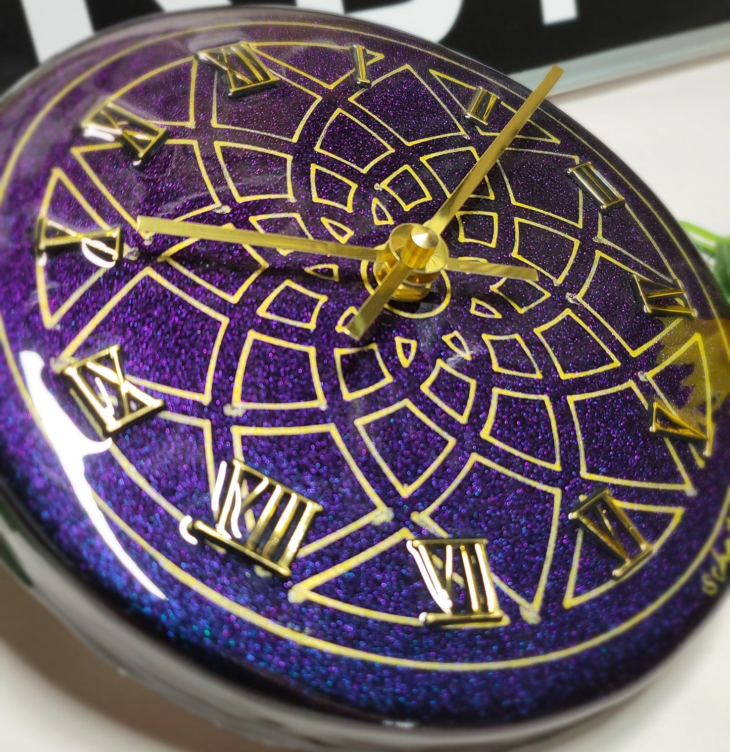 Epoxy Resin Wall Clock Small (ab1752)