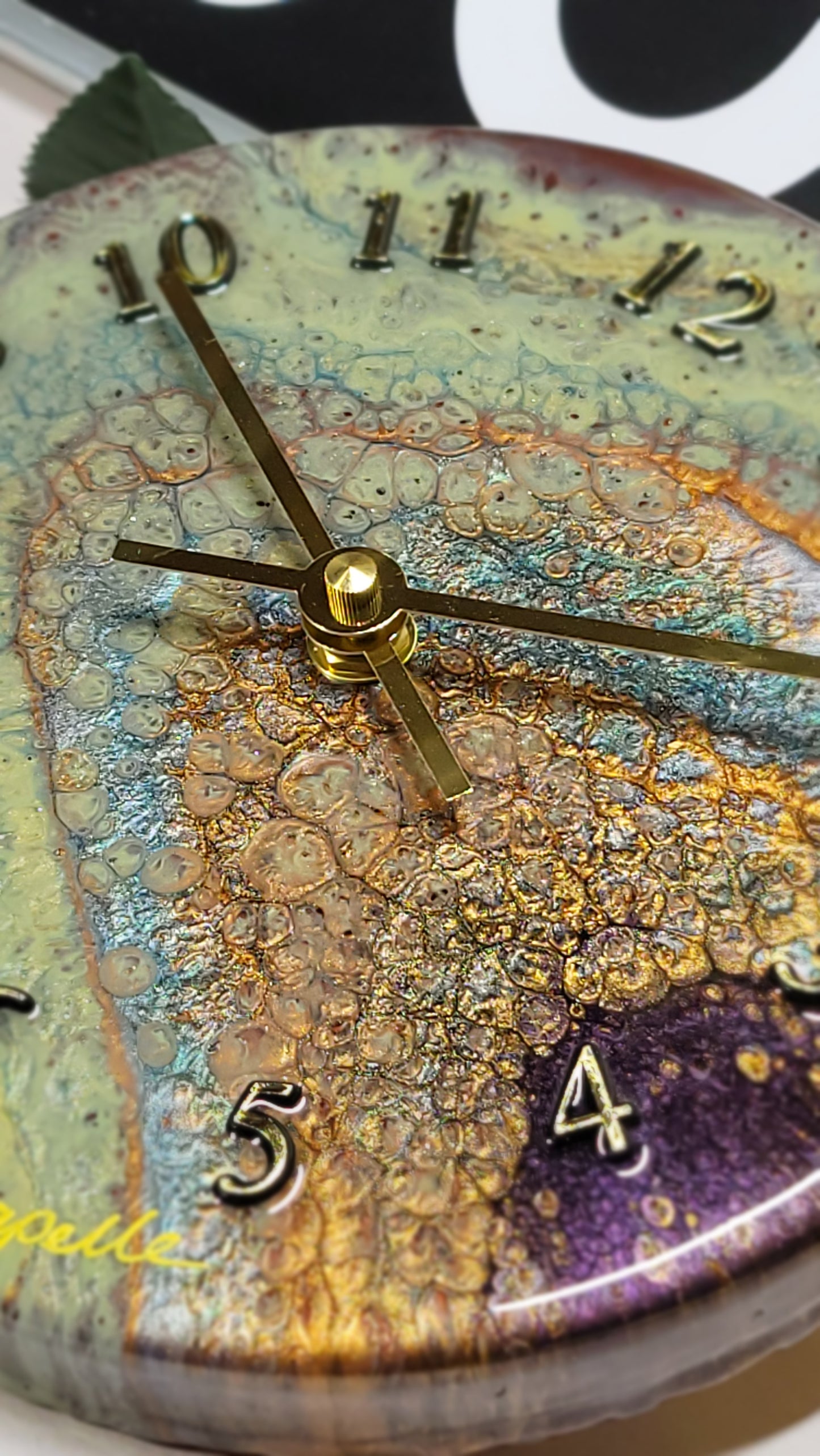 Epoxy Resin Wall Clock Small (ab1758)